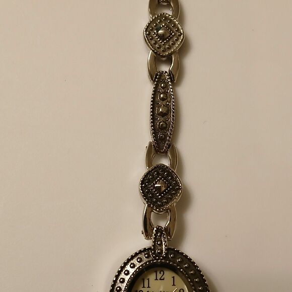 Vintage Cote d'Azur Silver Tone Mother of Pearl Dial Quartz Ladies Watch Sz. 7" - Picture 13 of 16